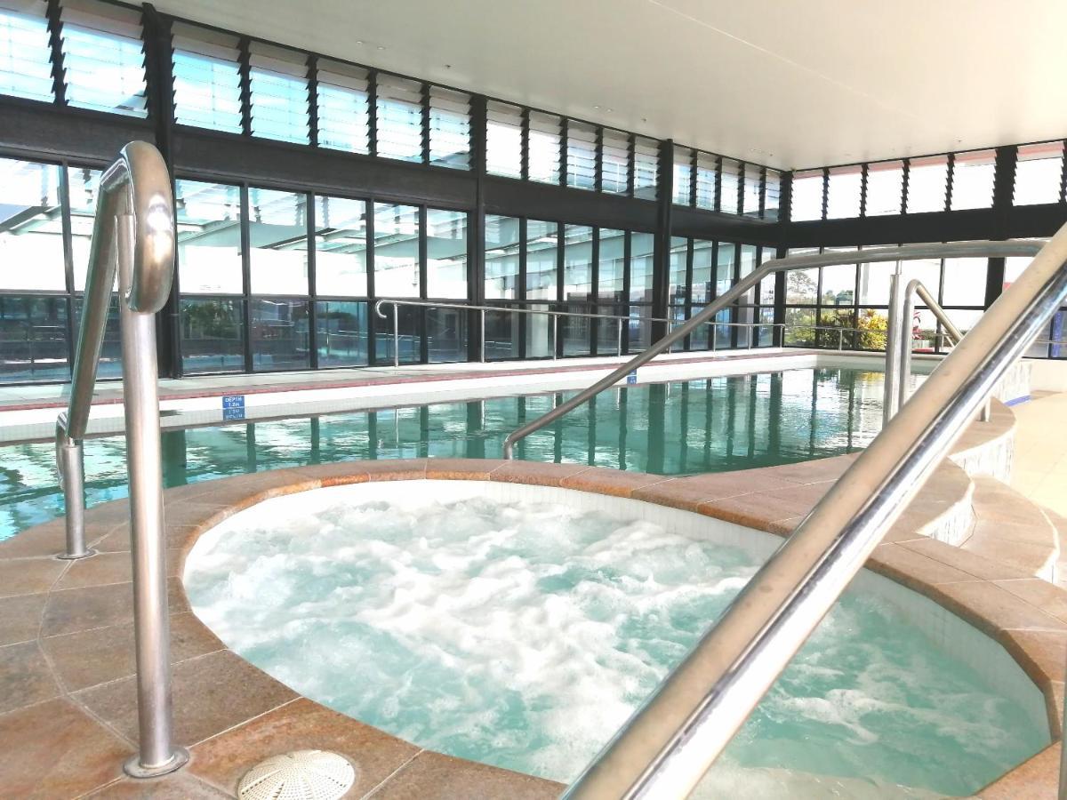 גולד קוסט Three-Bedroom Apartment With Amazing View Near Surfers Paradise מראה חיצוני תמונה