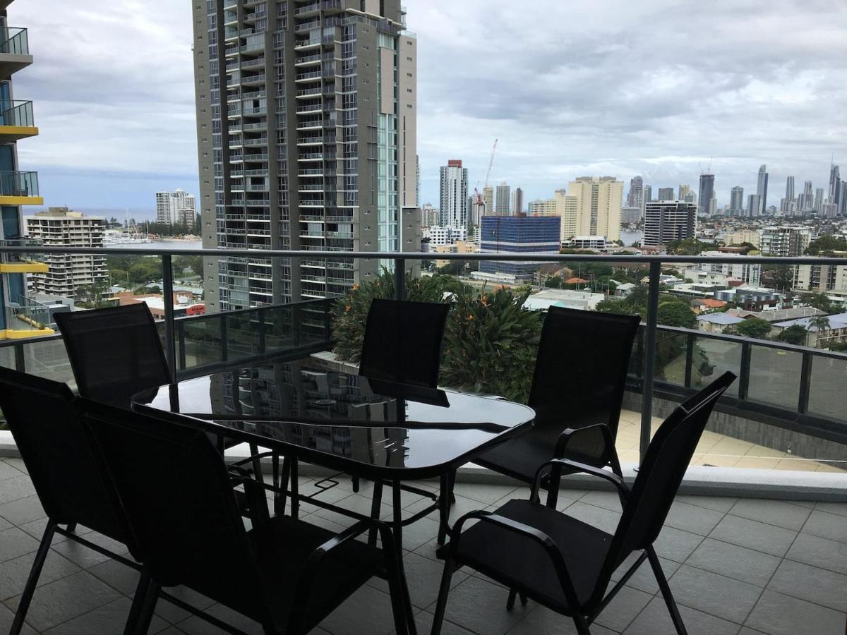 גולד קוסט Three-Bedroom Apartment With Amazing View Near Surfers Paradise מראה חיצוני תמונה